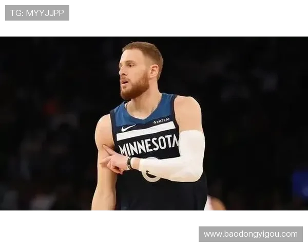 迪文岑佐转型控卫效果如何 是否在模仿火箭打法值得探讨